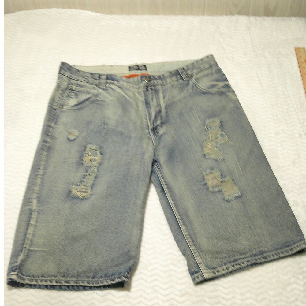 CITY INK Women's Size 18 Blue Denim Bermuda Shorts Distressed Long Jean Shorts